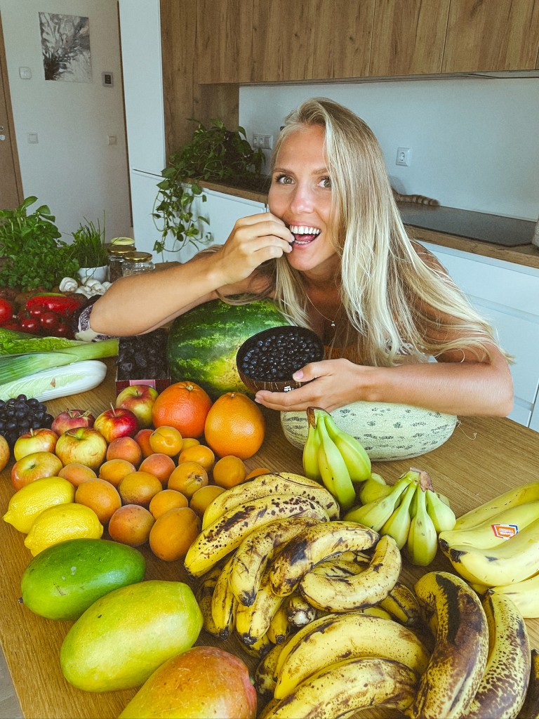 Eating fresh fruit at home